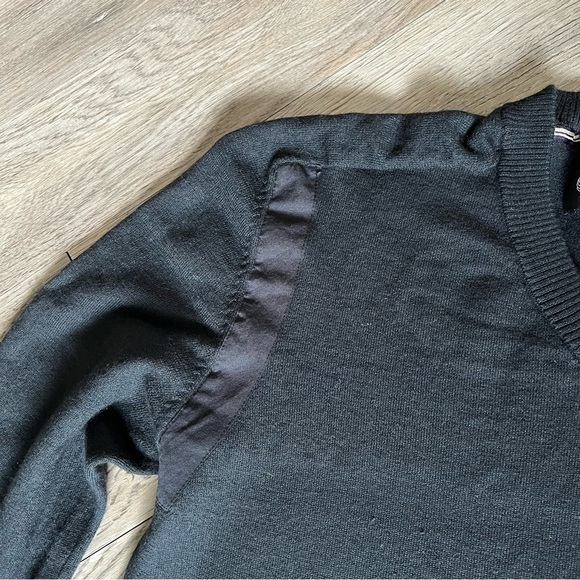 Men's V-Neck Black Sweater - Picture 3 of 4